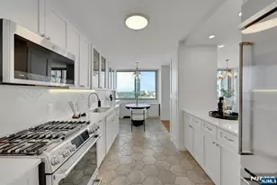 1600 Parker Ave 15C, Fort Lee, NJ 07024 - Photo 4