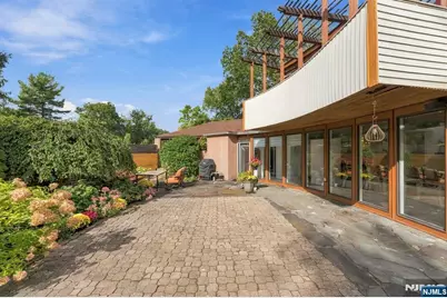 387 Spring Valley Road, Paramus, NJ 07652 - Photo 44