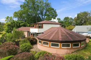 387 Spring Valley Rd, Paramus, NJ 07652 - Photo 2