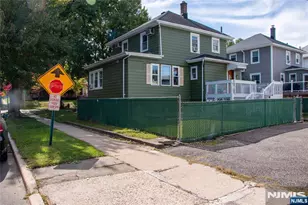 883 Ray Ave, Ridgefield, NJ 07657 - Photo 16