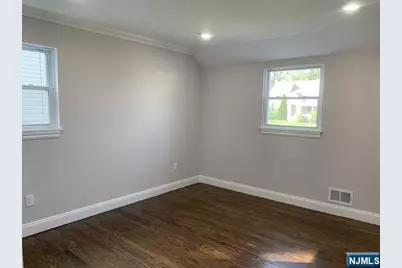 10 White Oak Drive, Lodi, NJ 07644 - Photo 20