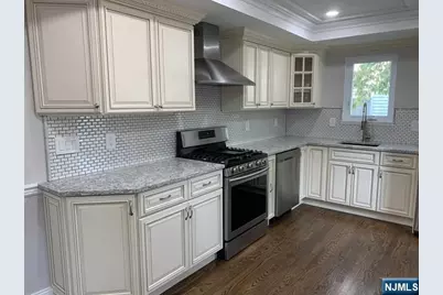 10 White Oak Drive, Lodi, NJ 07644 - Photo 4