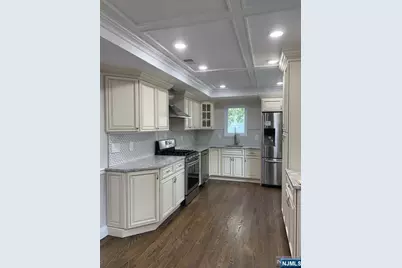 10 White Oak Drive, Lodi, NJ 07644 - Photo 16