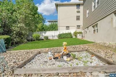 9 Carlen Court, Fairview, NJ 07022 - Photo 30