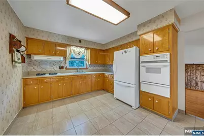 9 Carlen Court, Fairview, NJ 07022 - Photo 26