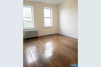 411 Highland Avenue C3 #C3, Palisades Park, NJ 07650 - Photo 4