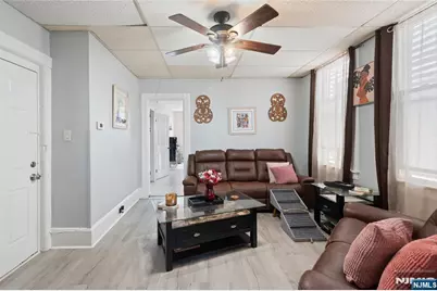 517 Monastery Place, Union City, NJ 07087 - Photo 20