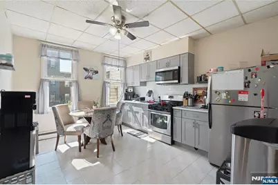 517 Monastery Place, Union City, NJ 07087 - Photo 24