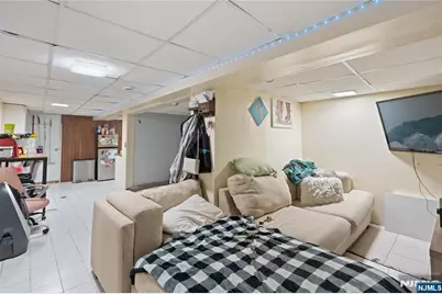 517 Monastery Place, Union City, NJ 07087 - Photo 30