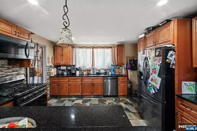 39-41 Richmond Avenue, Paterson, NJ 07502 - Photo 10