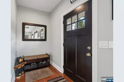 1062 Evergreen Court, New Milford, NJ 07646 - Photo 6