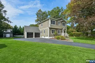 1062 Evergreen Ct, New Milford, NJ 07646 - Photo 1