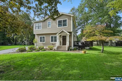 1062 Evergreen Court, New Milford, NJ 07646 - Photo 2