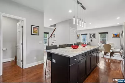 1062 Evergreen Court, New Milford, NJ 07646 - Photo 18