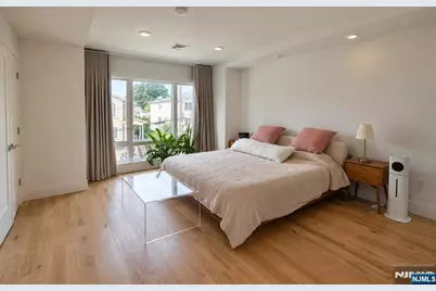 211 Slocum Way A #A, Fort Lee, NJ 07024 - Photo 22