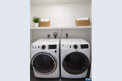 211 Slocum Way A #A, Fort Lee, NJ 07024 - Photo 20