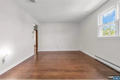 115 Van Riper Avenue 2 #2, Clifton, NJ 07011 - Photo 8