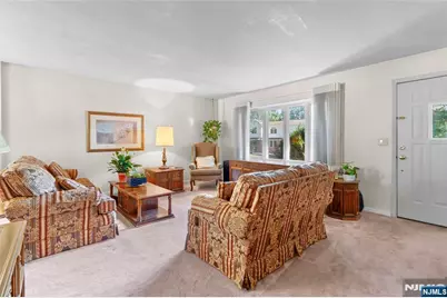 257 Hamilton Road, Teaneck Township, NJ 07666 - Photo 6