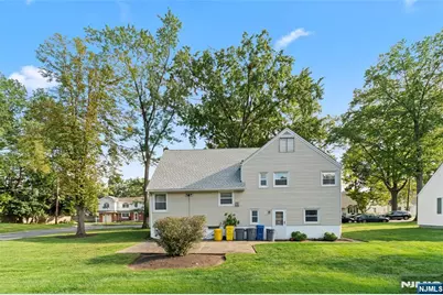 257 Hamilton Road, Teaneck Township, NJ 07666 - Photo 28