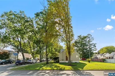 257 Hamilton Road, Teaneck Township, NJ 07666 - Photo 26