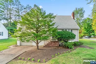 257 Hamilton Rd, Teaneck Township, NJ 07666 - Photo 2