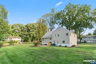 257 Hamilton Rd, Teaneck Township, NJ 07666 - Photo 4