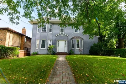 35 E Pierrepont Avenue, Rutherford, NJ 07070 - Photo 1