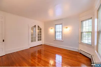 35 E Pierrepont Avenue, Rutherford, NJ 07070 - Photo 16
