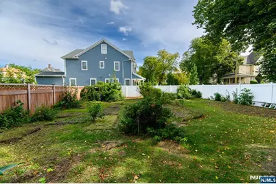 35 E Pierrepont Avenue, Rutherford, NJ 07070 - Photo 32