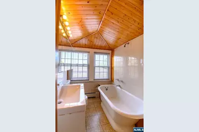 35 E Pierrepont Avenue, Rutherford, NJ 07070 - Photo 30