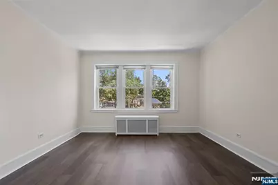60-62 Elmwood Avenue, Montclair, NJ 07042 - Photo 8