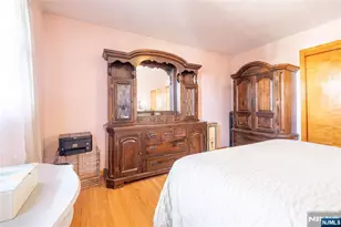 34 Cottage Pl, Garfield, NJ 07026 - Photo 10