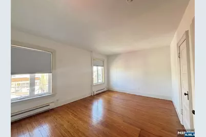 20 Valley Place, Edgewater, NJ 07020 - Photo 18