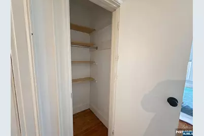 20 Valley Place, Edgewater, NJ 07020 - Photo 32