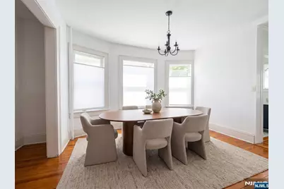 20 Valley Place, Edgewater, NJ 07020 - Photo 10