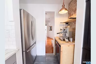 20 Valley Place, Edgewater, NJ 07020 - Photo 16