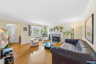 1028 Harvard Place, Fort Lee, NJ 07024 - Photo 6