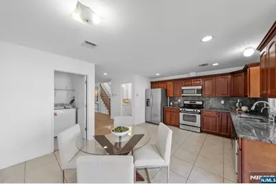 433 1st Street B #B, Palisades Park, NJ 07650 - Photo 14