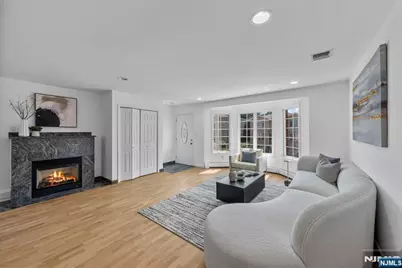 433 1st Street B #B, Palisades Park, NJ 07650 - Photo 4