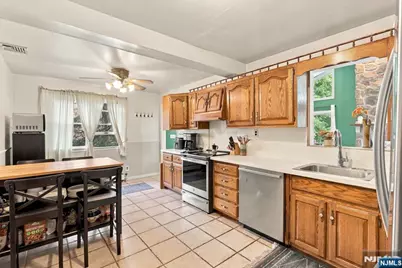 32 Stanley Avenue, Nutley, NJ 07110 - Photo 10