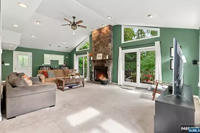 32 Stanley Avenue, Nutley, NJ 07110 - Photo 16