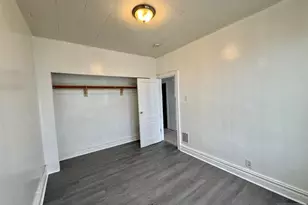 286 Boyd Ave Apt2, Jersey City, NJ 07304 - Photo 4