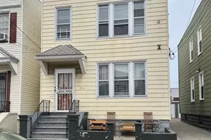 286 Boyd Ave Apt2, Jersey City, NJ 07304 - Photo 2