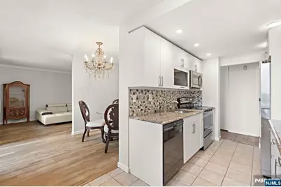 300 Winston 707 #707, Cliffside Park, NJ 07010 - Photo 10
