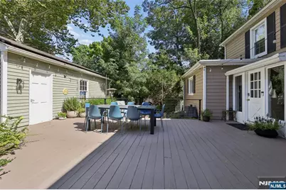 253 Clinton Avenue, Tenafly, NJ 07670 - Photo 30
