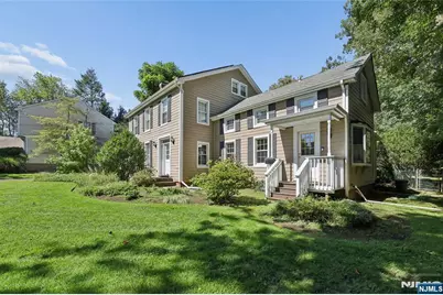 253 Clinton Avenue, Tenafly, NJ 07670 - Photo 34