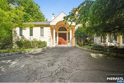 19 Scott Court, Allendale, NJ 07401 - Photo 1