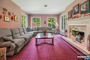19 Scott Ct, Allendale, NJ 07401 - Photo 18