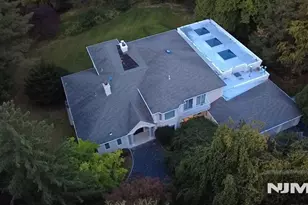 19 Scott Ct, Allendale, NJ 07401 - Photo 2