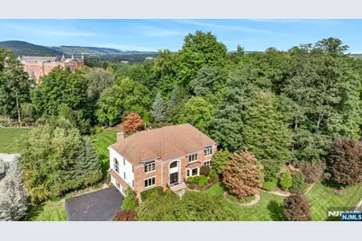 67 Seminary Drive, Mahwah, NJ 07430 - Photo 2